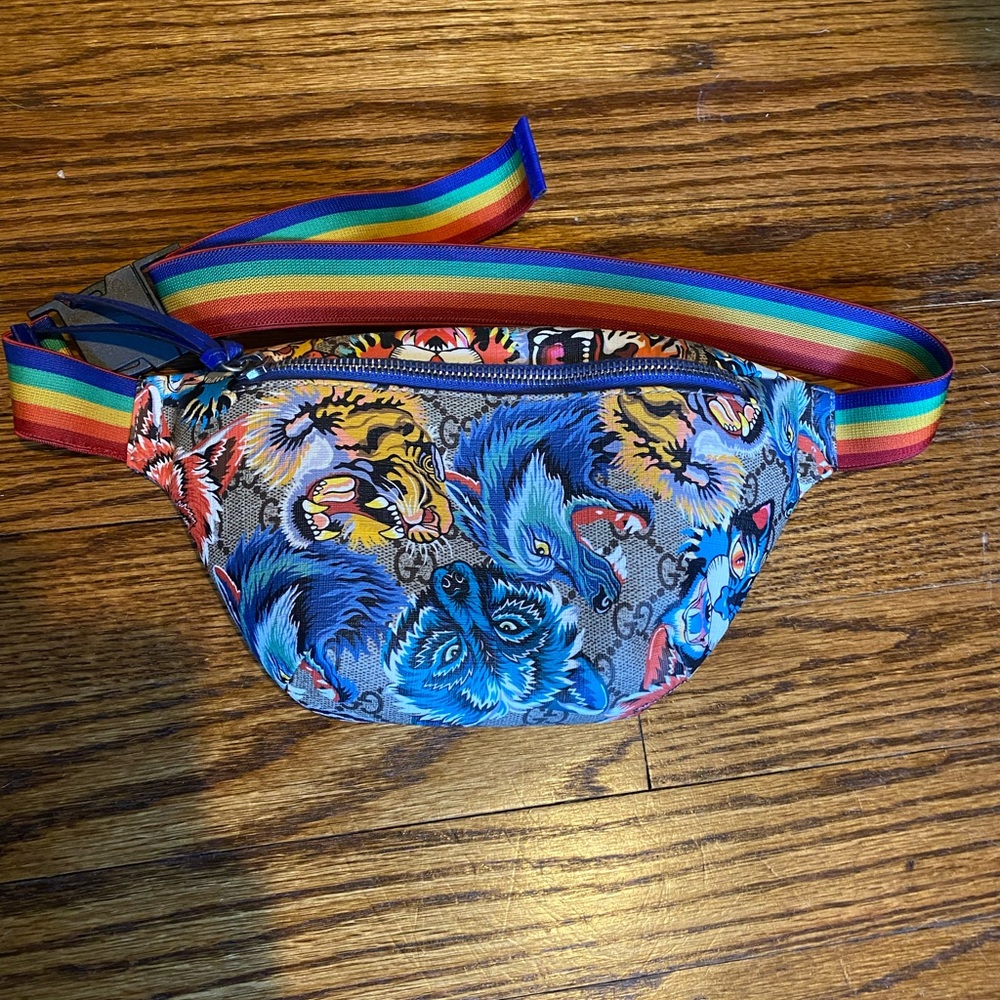 GUC Gucci Wildcat and Wolf Print Belt Bag with Rainbow Strap